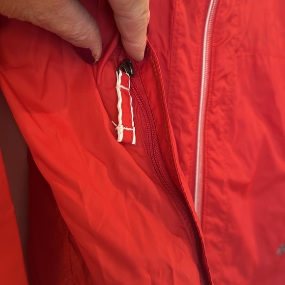 Columbia Red Hooded Jacket - Picture 3 of 14